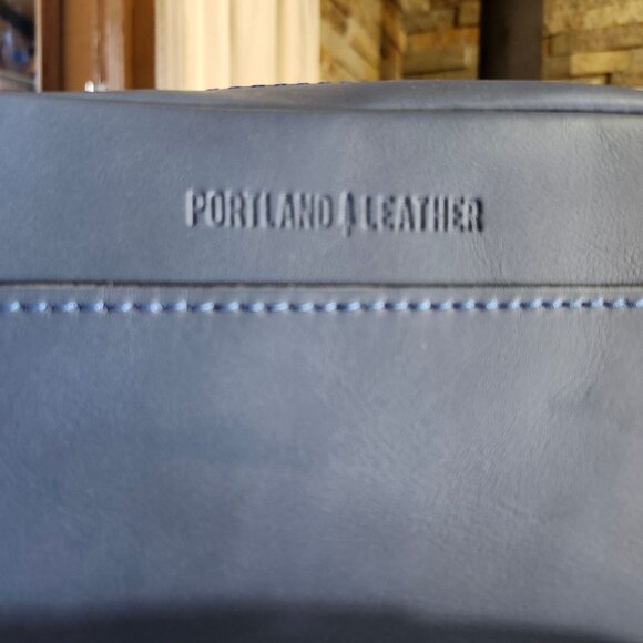 Portland Leather Large Camera Bag Purse Unicorn Smooth Indigo Blue Gray - Picture 4 of 11